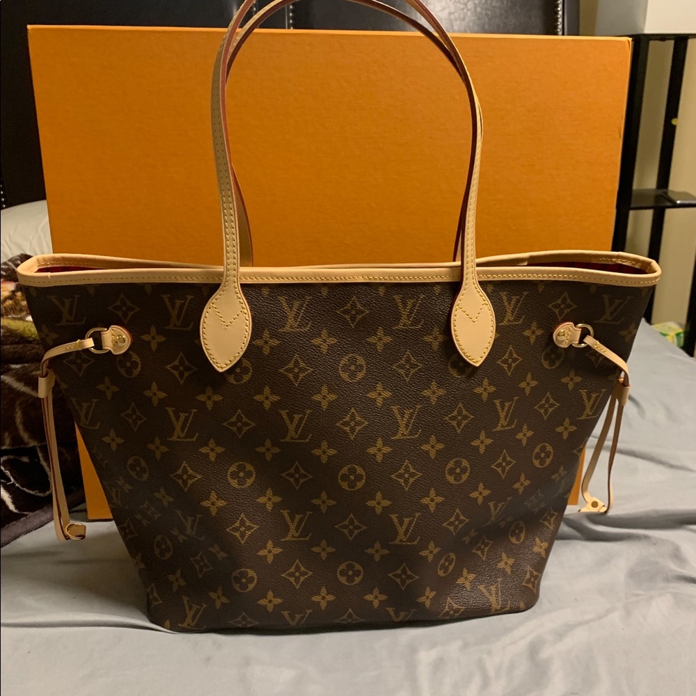 Louis Vuitton Neverfull MM